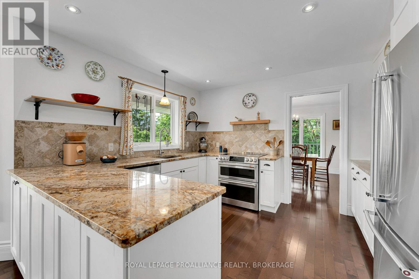 25 HOWE ISLAND FERRY ROAD - 11