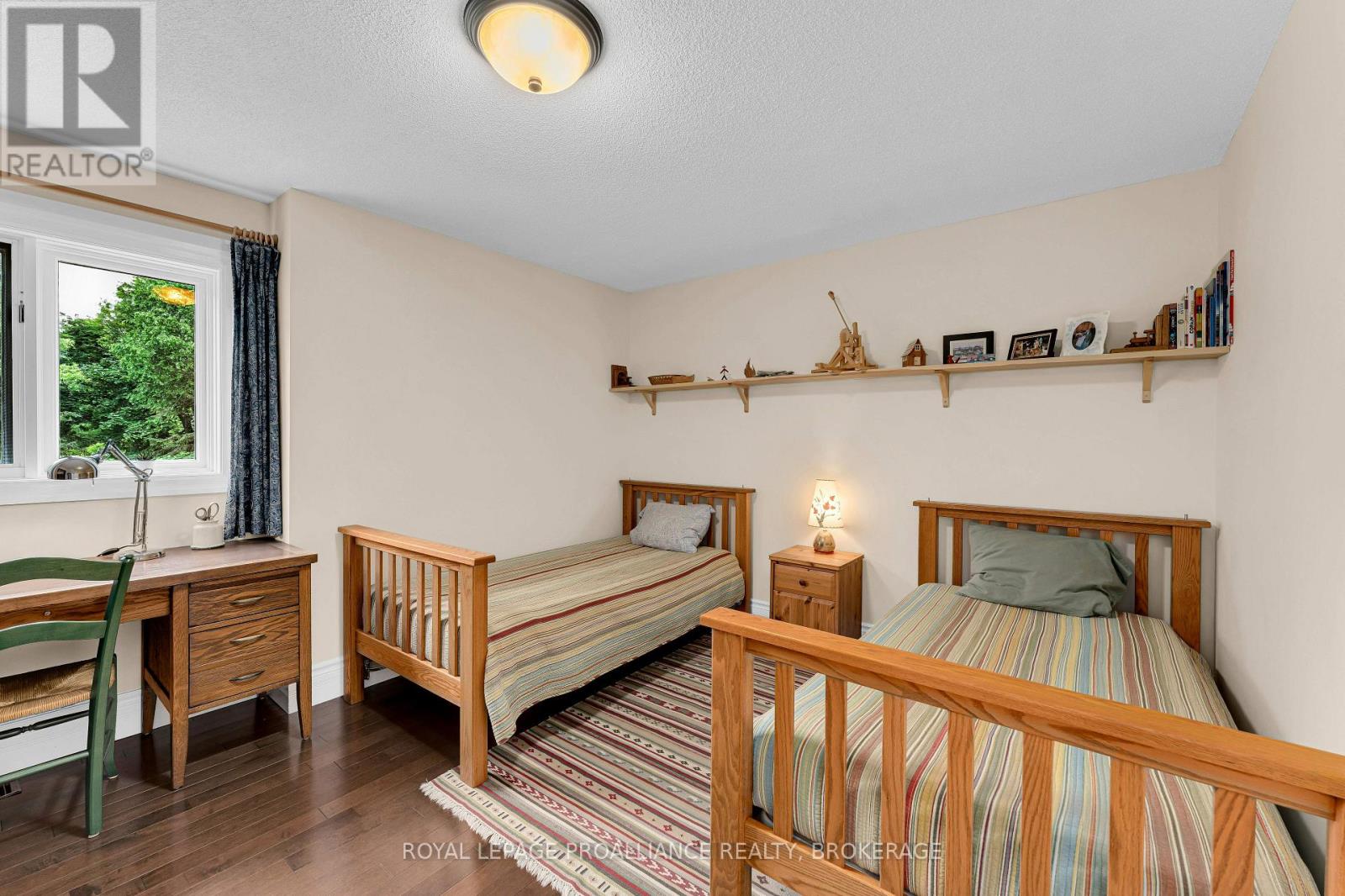 25 HOWE ISLAND FERRY ROAD - 22