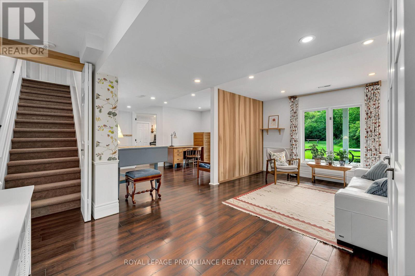 25 HOWE ISLAND FERRY ROAD - 26