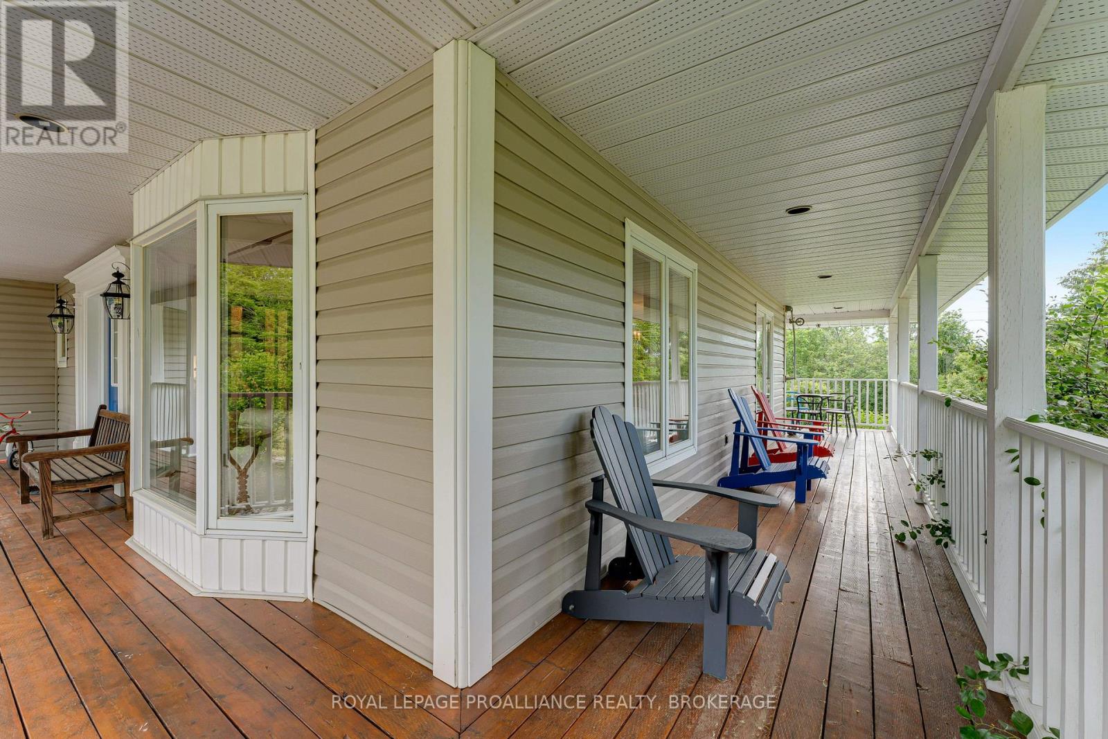 25 HOWE ISLAND FERRY ROAD - 32
