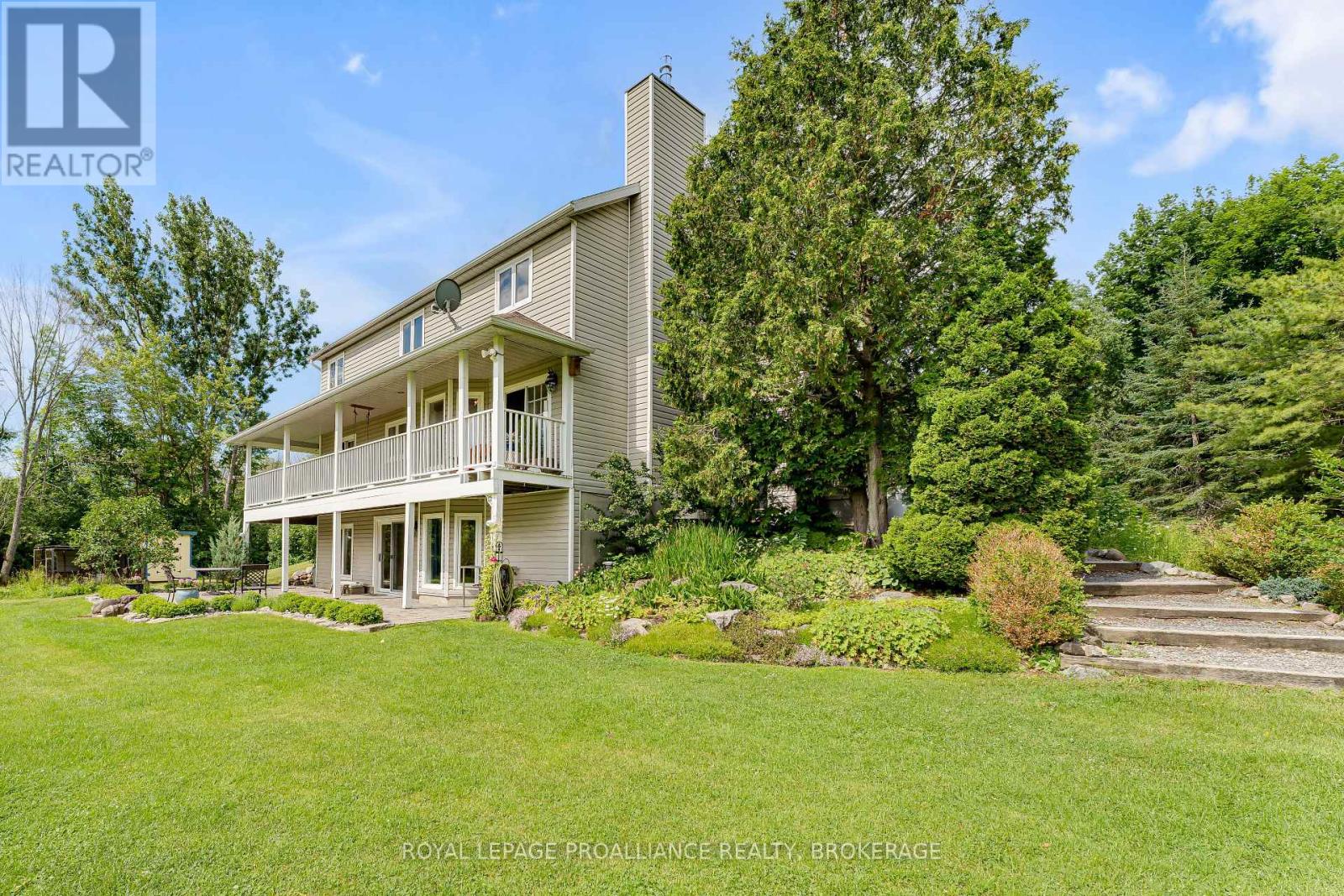 25 HOWE ISLAND FERRY ROAD - 37