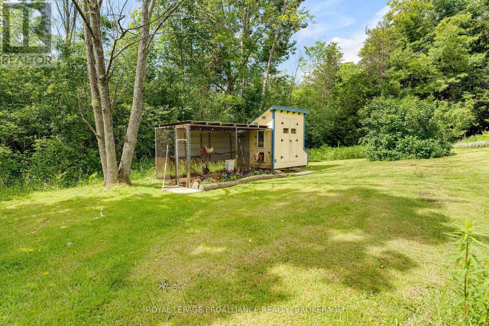 25 HOWE ISLAND FERRY ROAD - 38