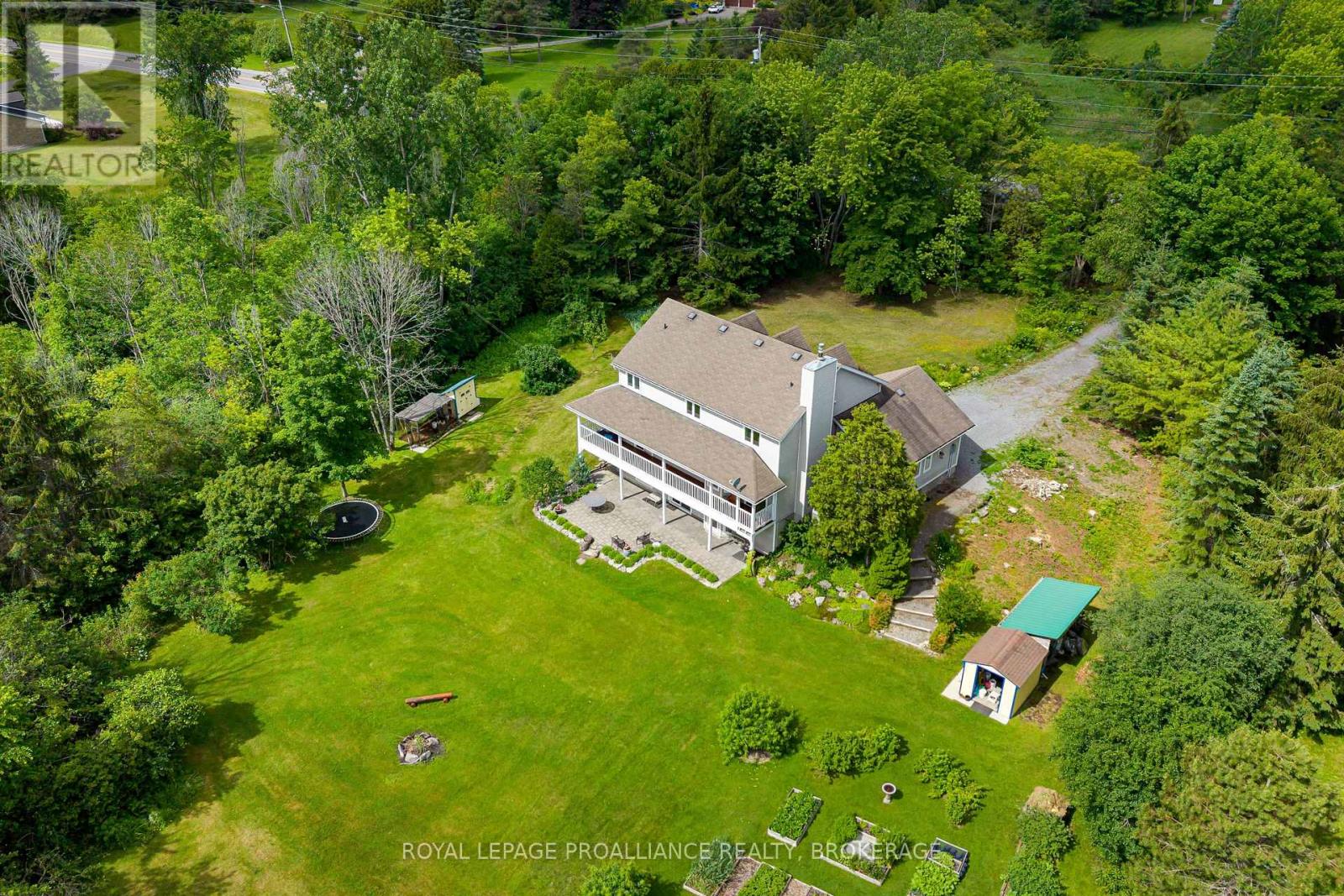 25 HOWE ISLAND FERRY ROAD - 39