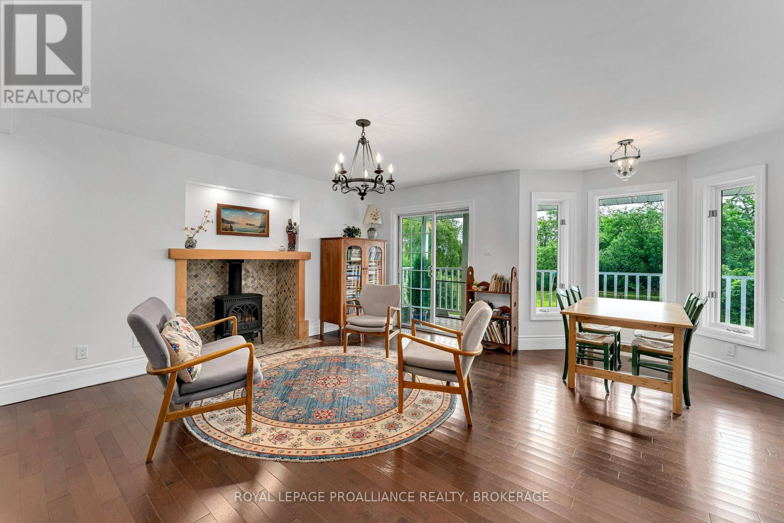 25 HOWE ISLAND FERRY ROAD - 8