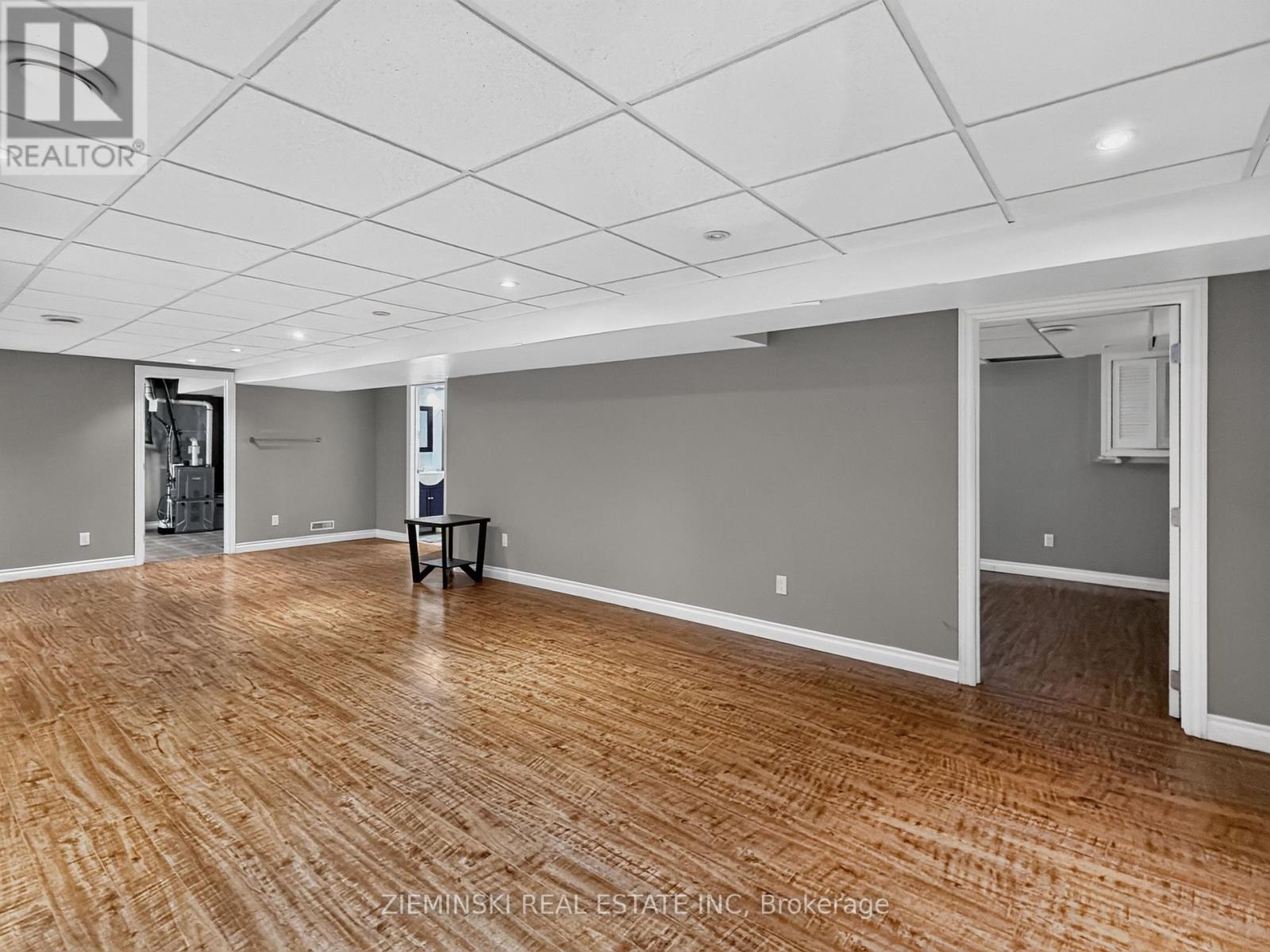 374 NOSOV DRIVE - 21