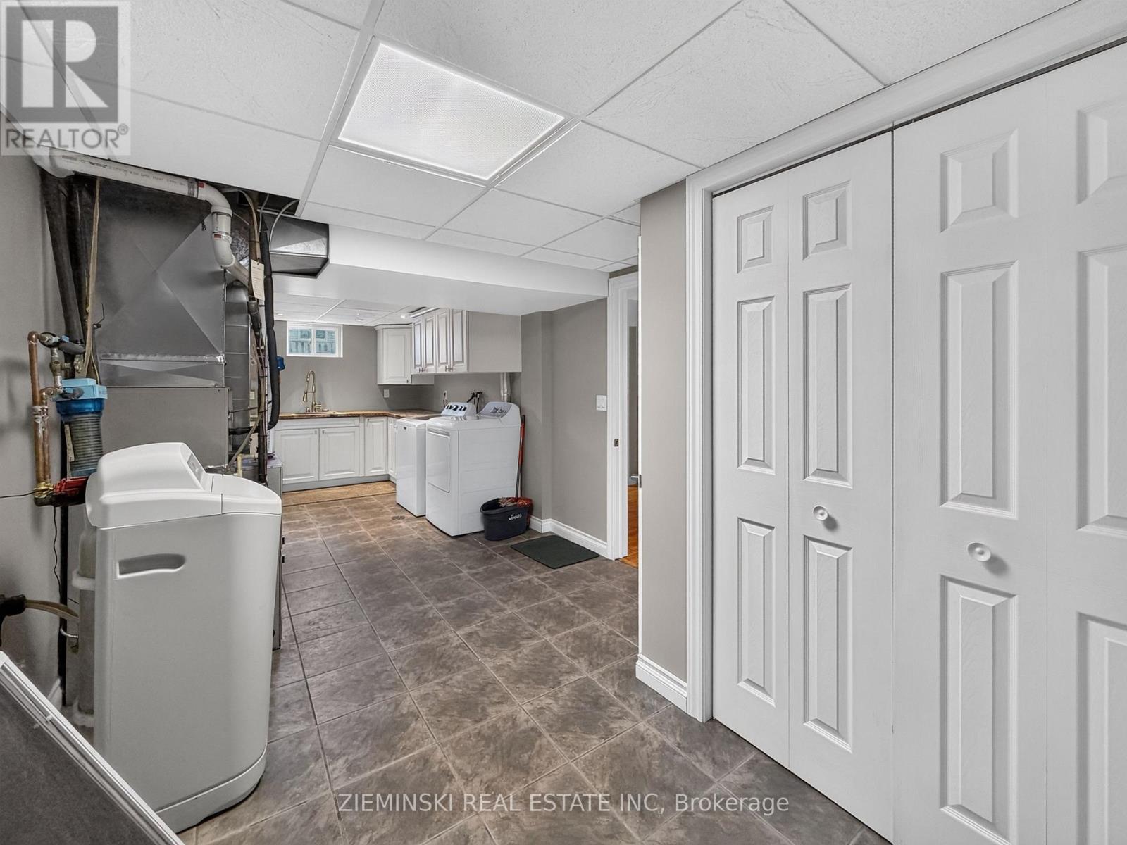 374 NOSOV DRIVE - 27