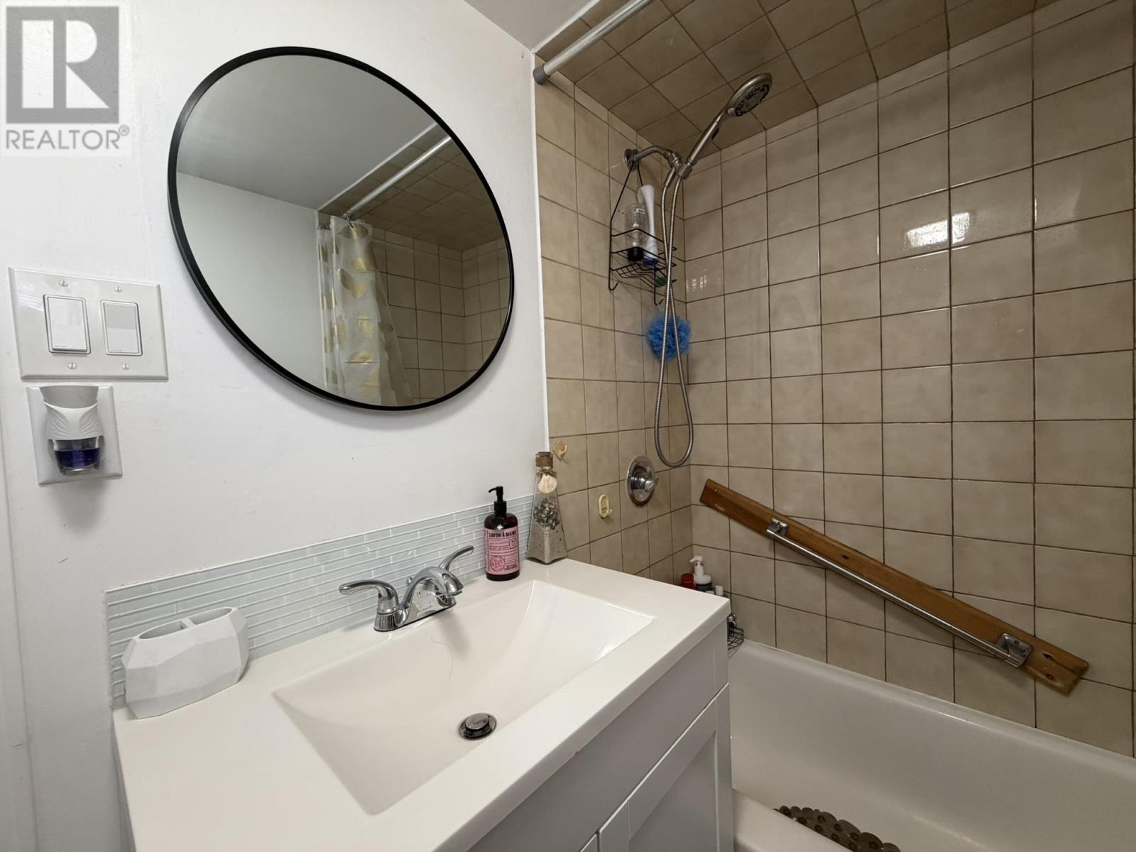 261 Balsam ST - Image 15