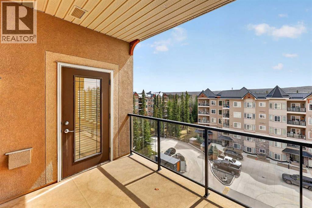 #503 30 Discovery Ridge Close SW - 17