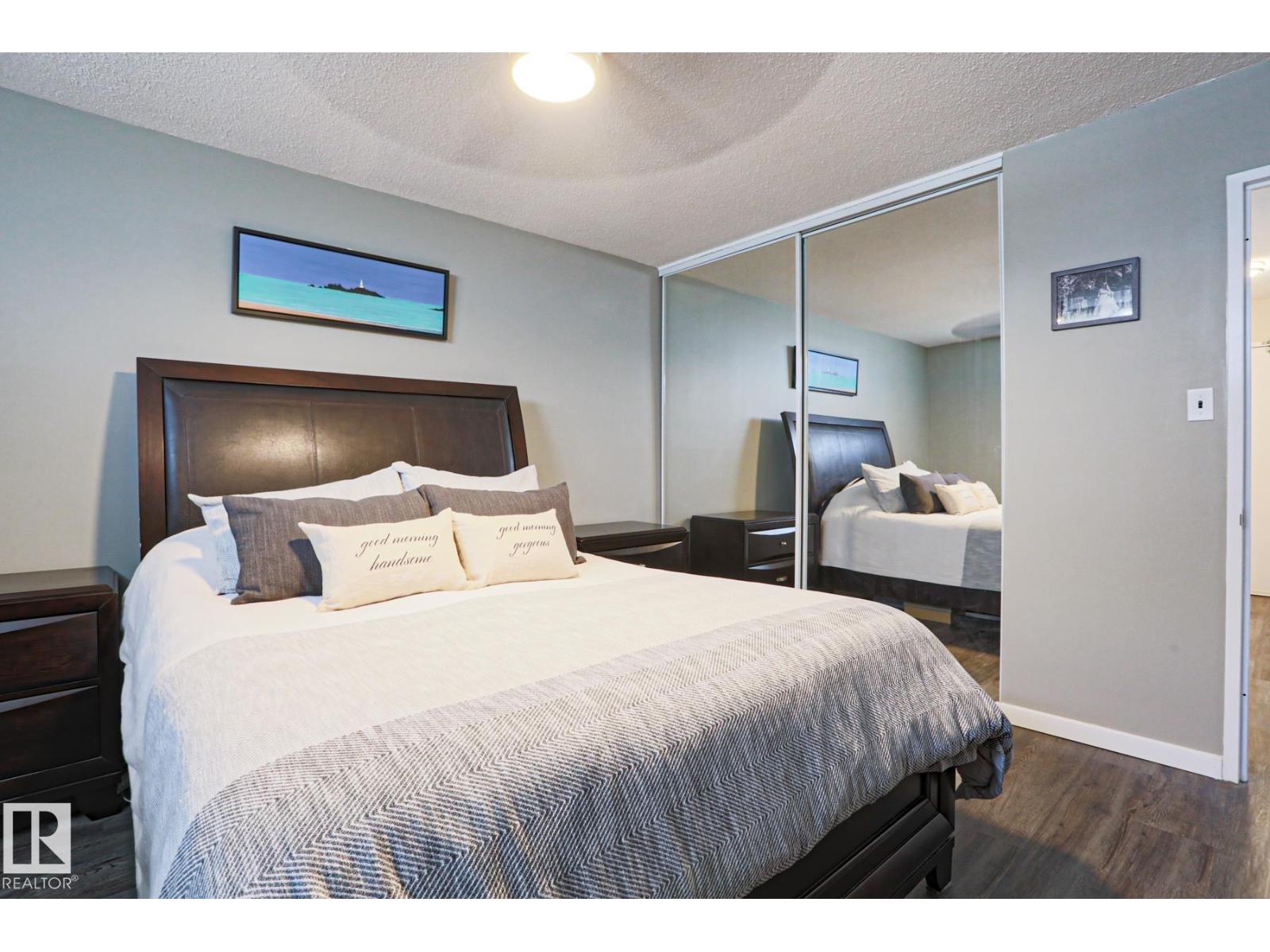 #1104 9835 113 ST NW - 18