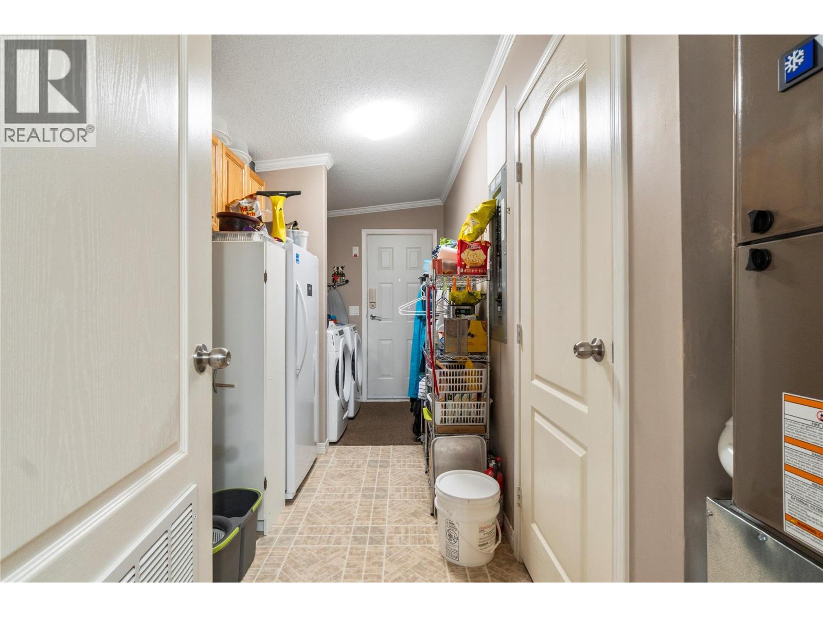 1034 Grandview Bench Road - 40