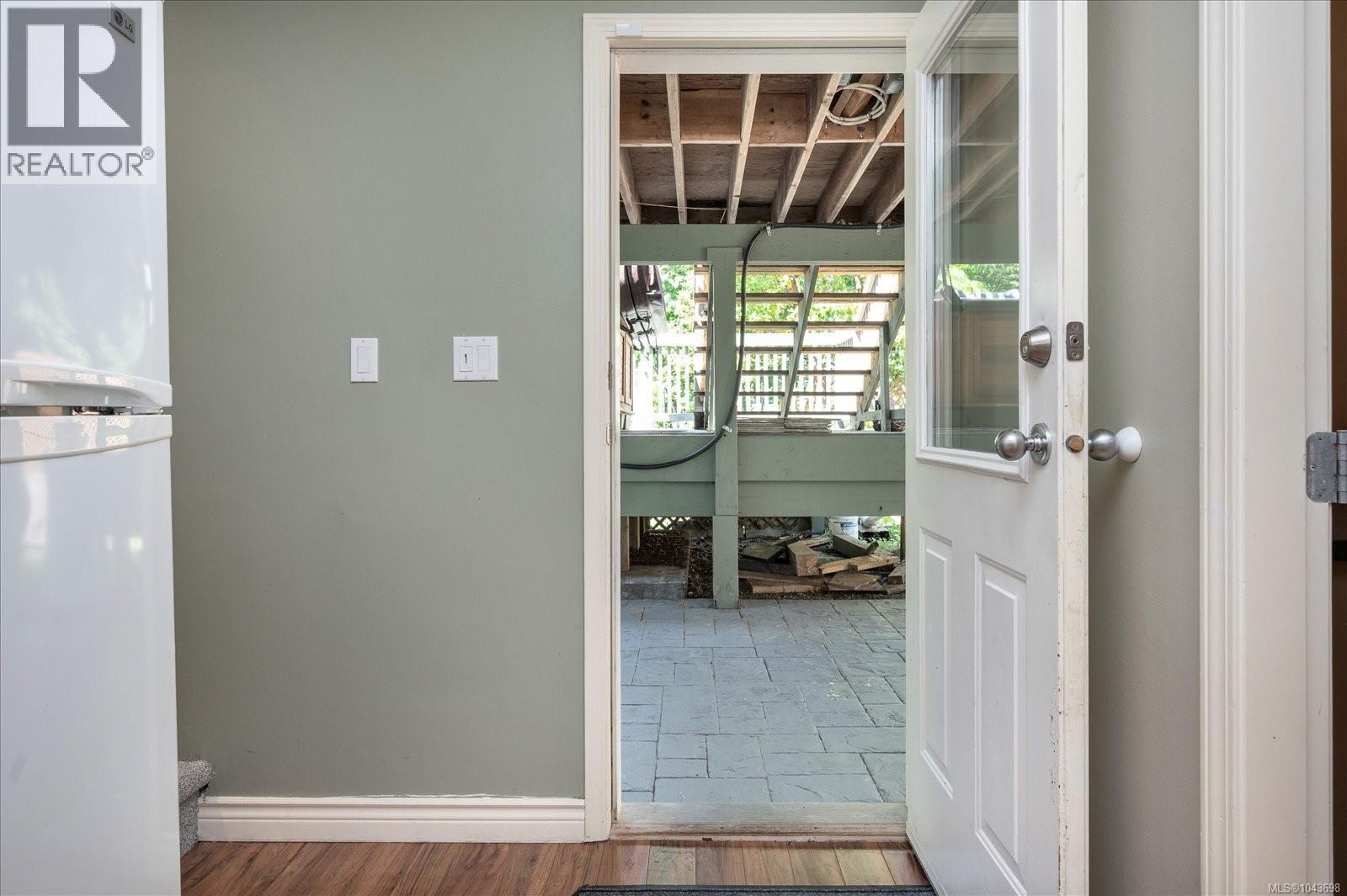 6560 Nevilane Dr - 27