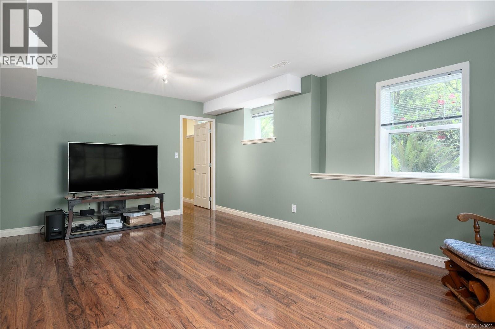 6560 Nevilane Dr - 28