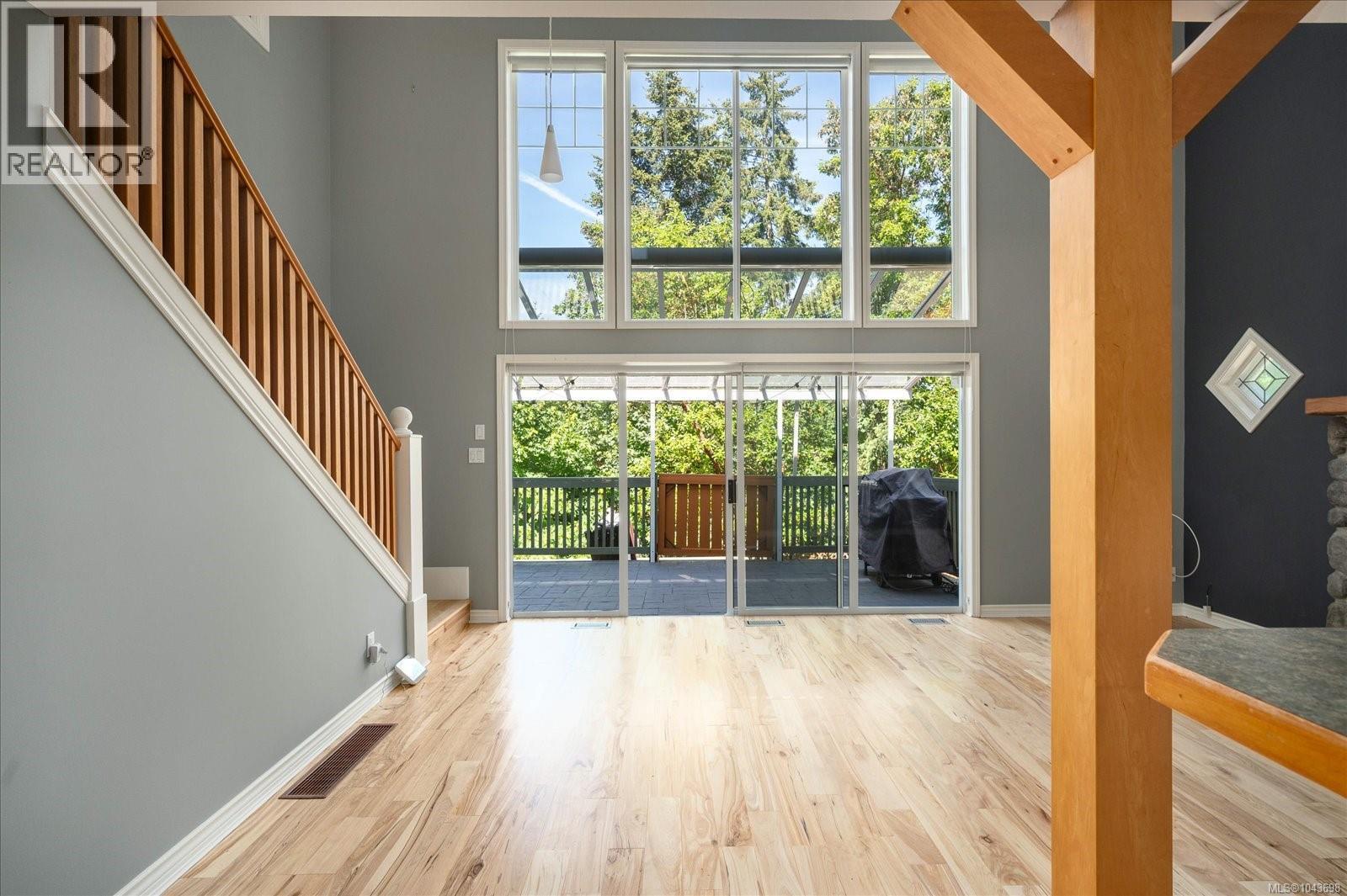 6560 Nevilane Dr - 9
