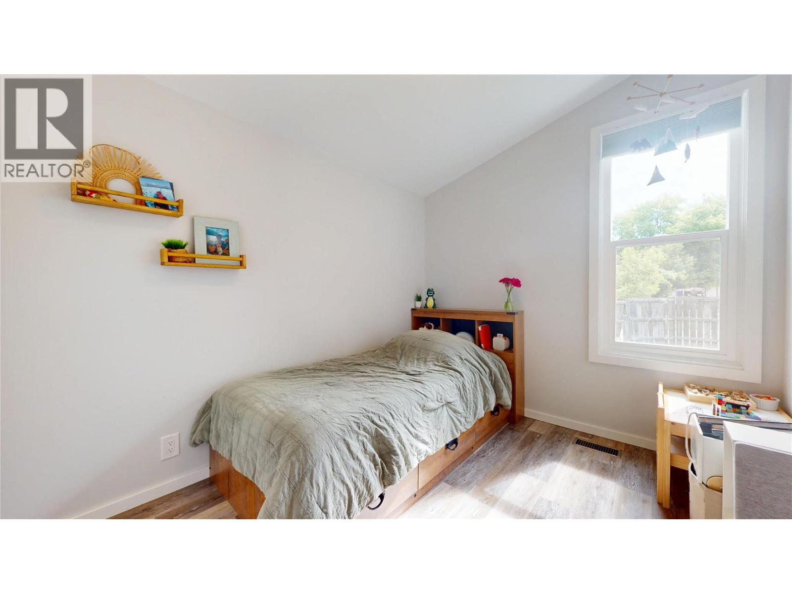 208 8th Avenue S - 22