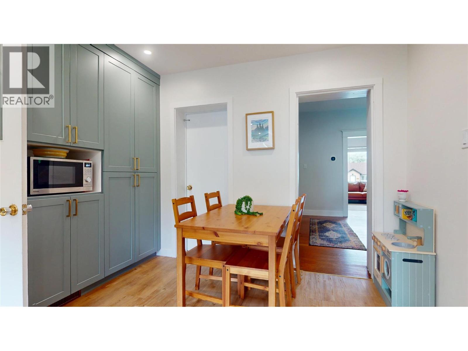 208 8th Avenue S - 16