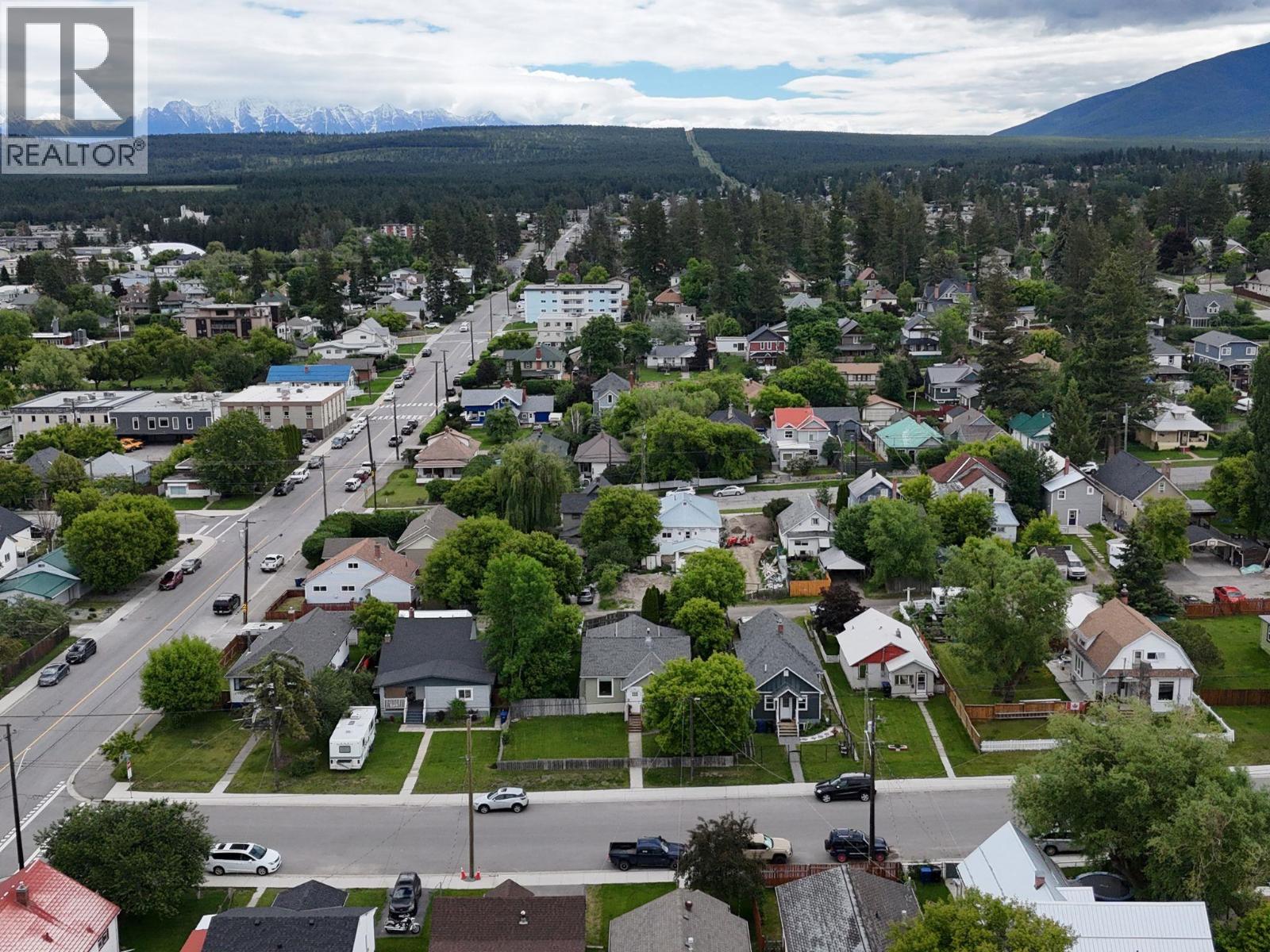 208 8th Avenue S - 33