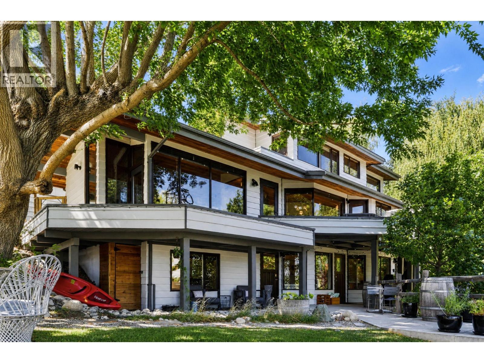 130 PINEVIEW Drive - 1