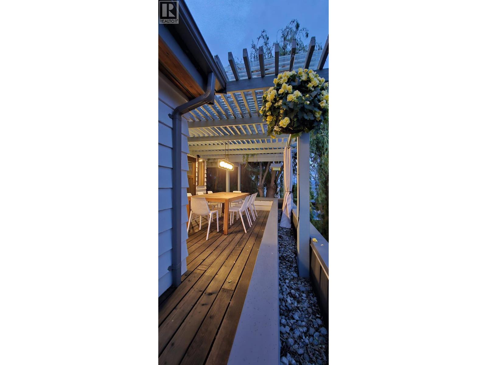 130 PINEVIEW Drive - 83