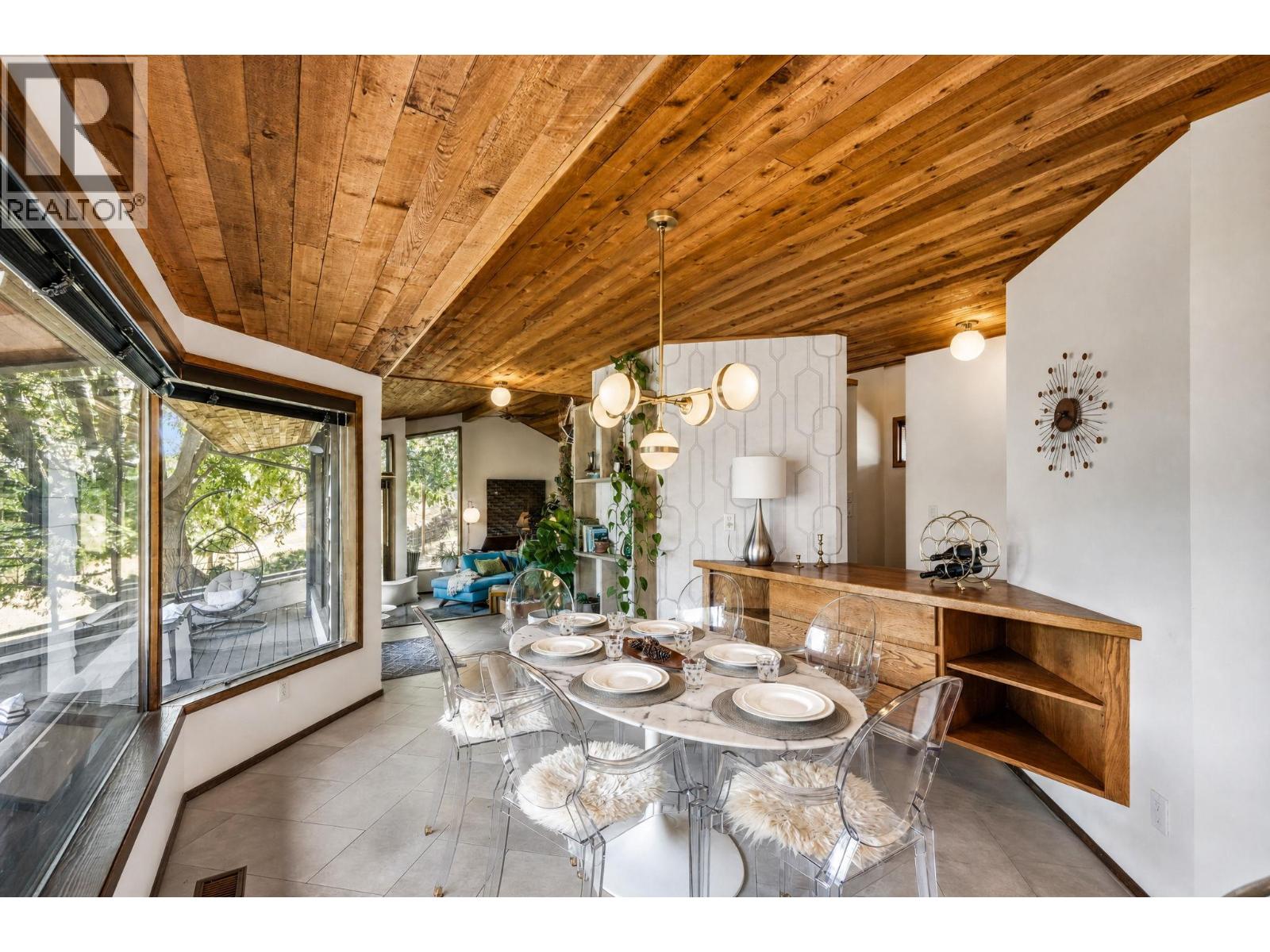 130 PINEVIEW Drive - 16