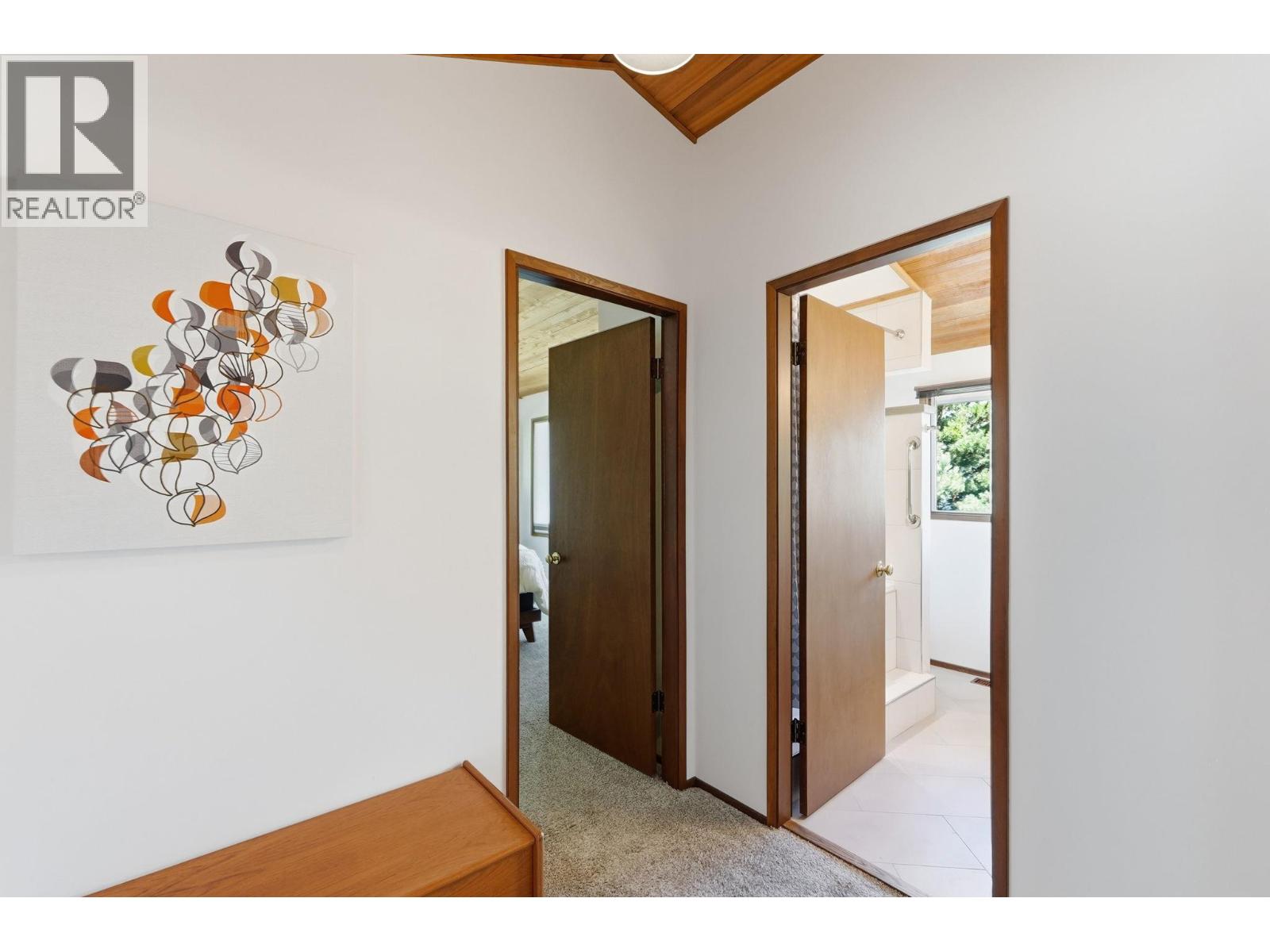 130 PINEVIEW Drive - 28