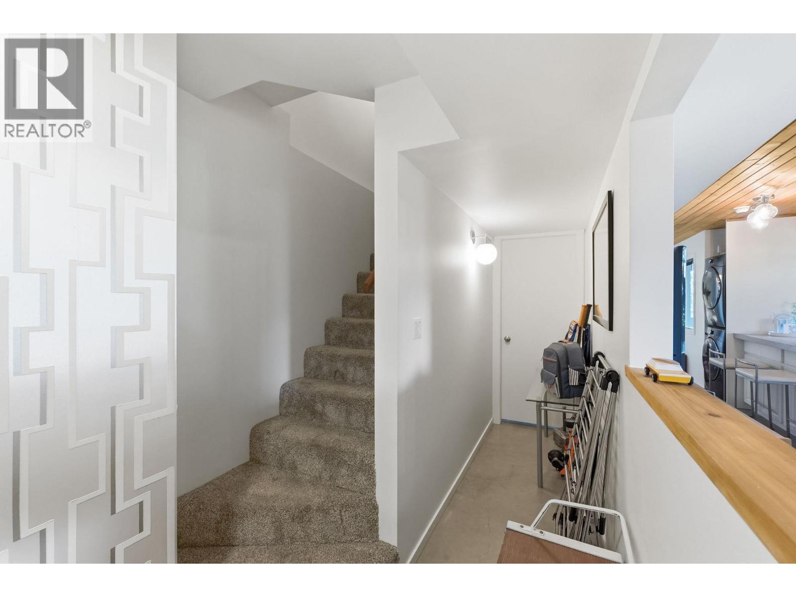 130 PINEVIEW Drive - 46