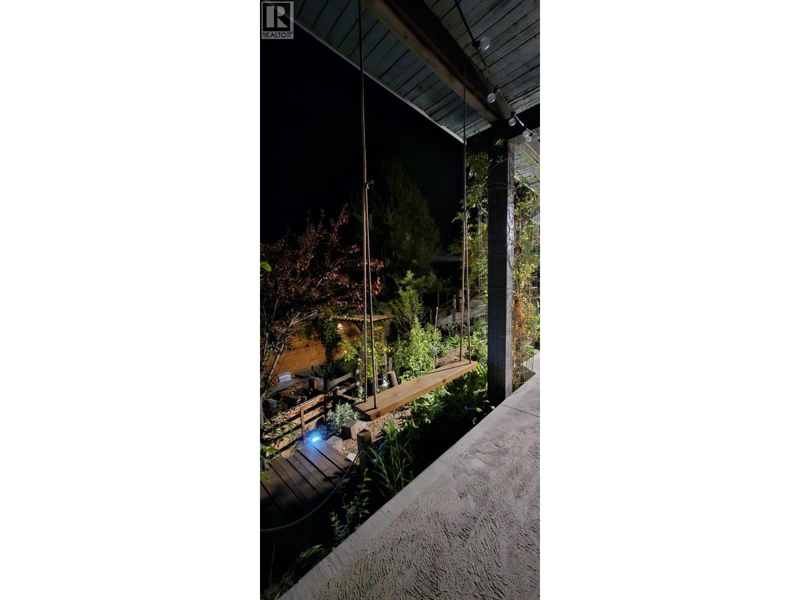 130 PINEVIEW Drive, Kaleden