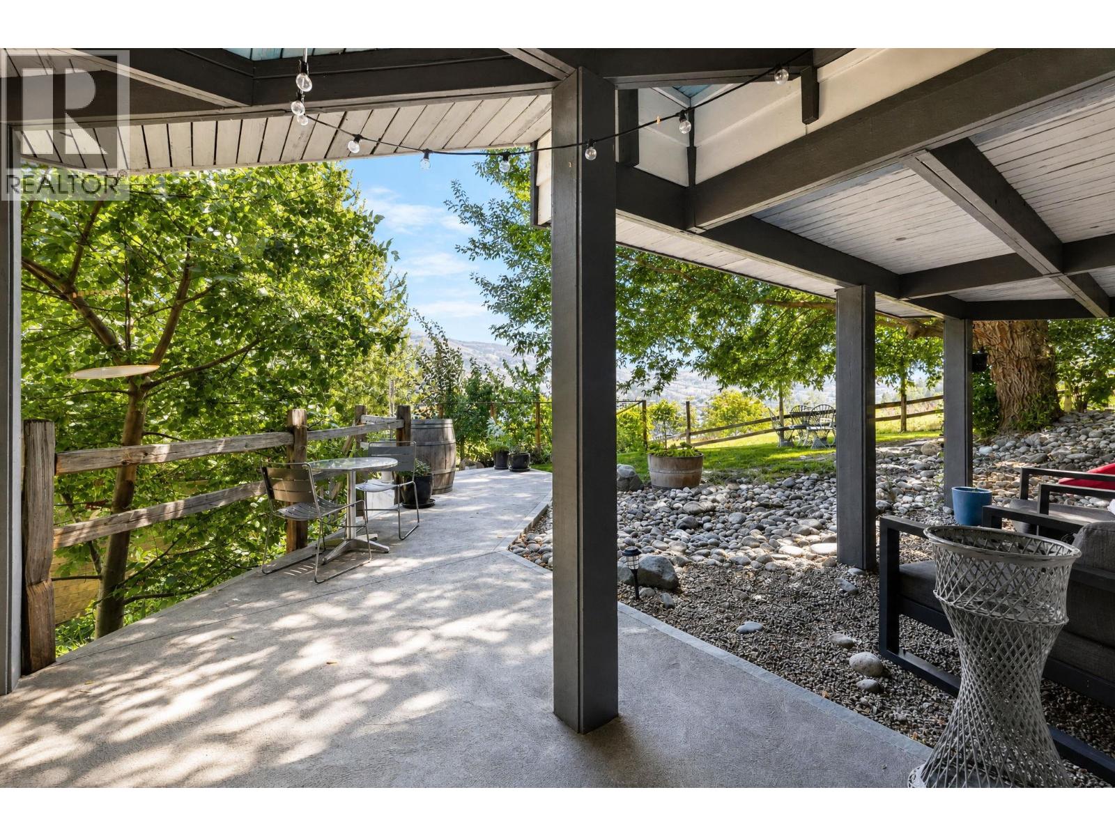 130 PINEVIEW Drive - 72
