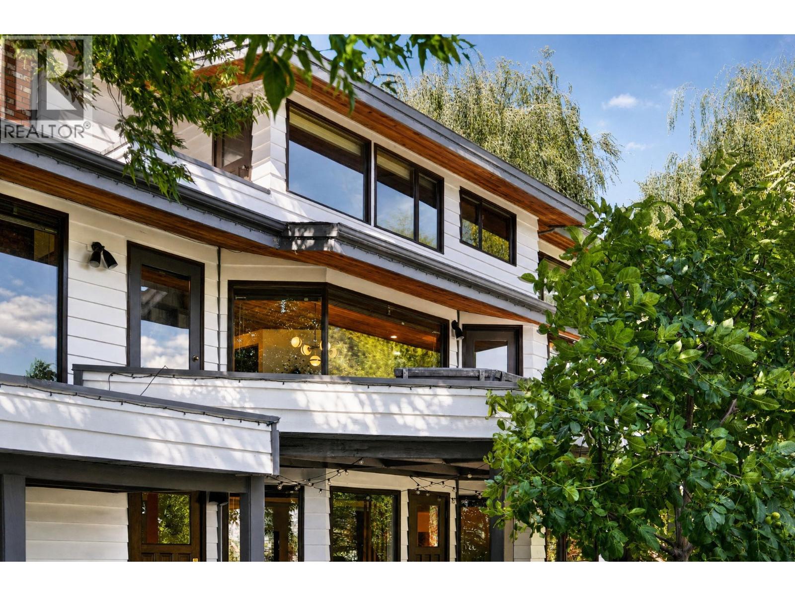130 PINEVIEW Drive - 51