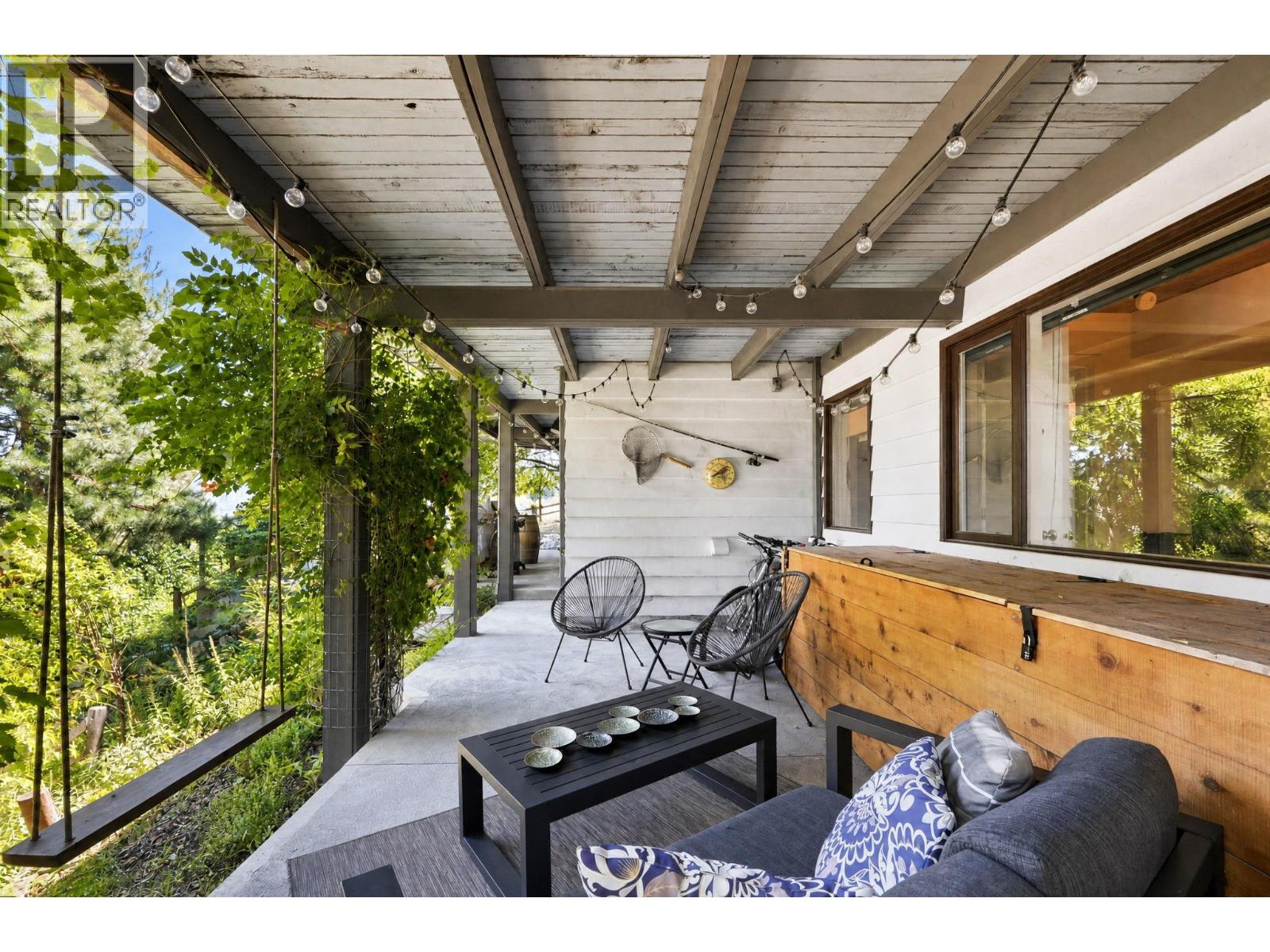 130 PINEVIEW Drive - 71
