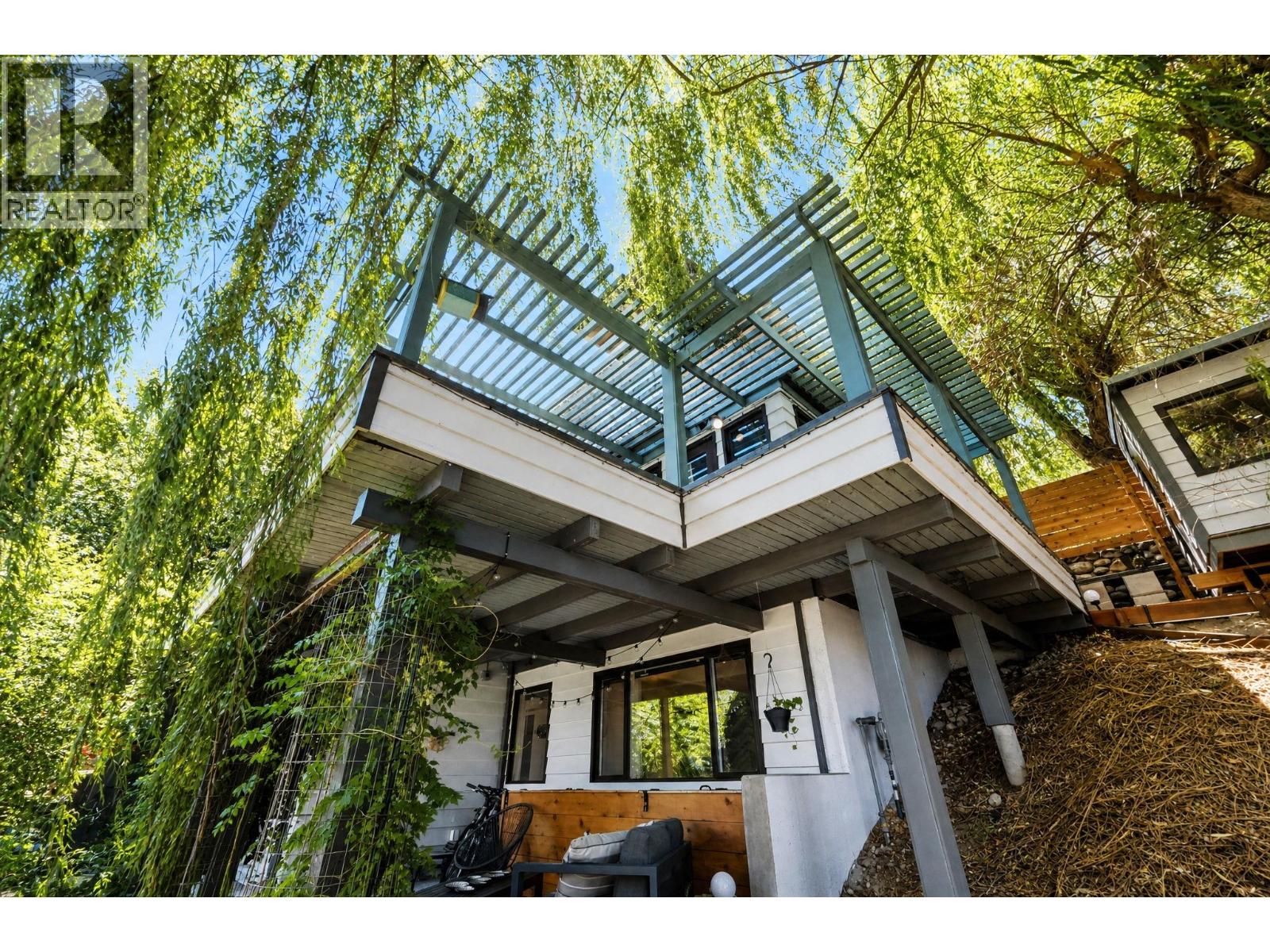 130 PINEVIEW Drive - 67