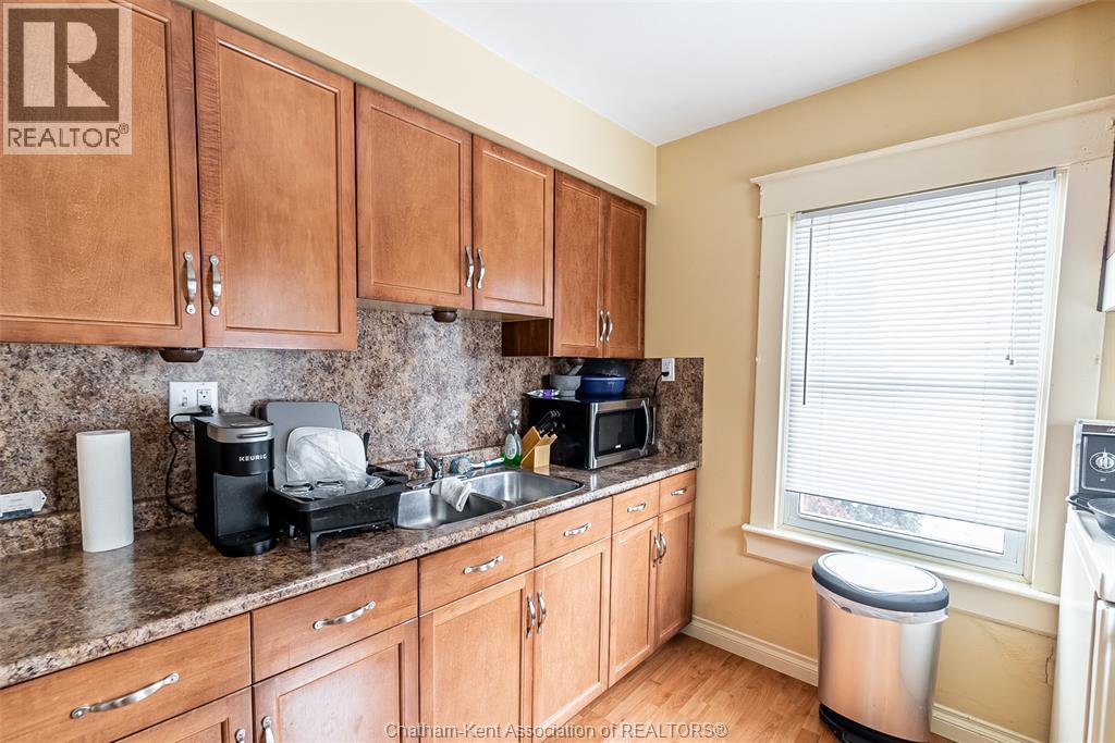 266 Grand AVENUE West - 14