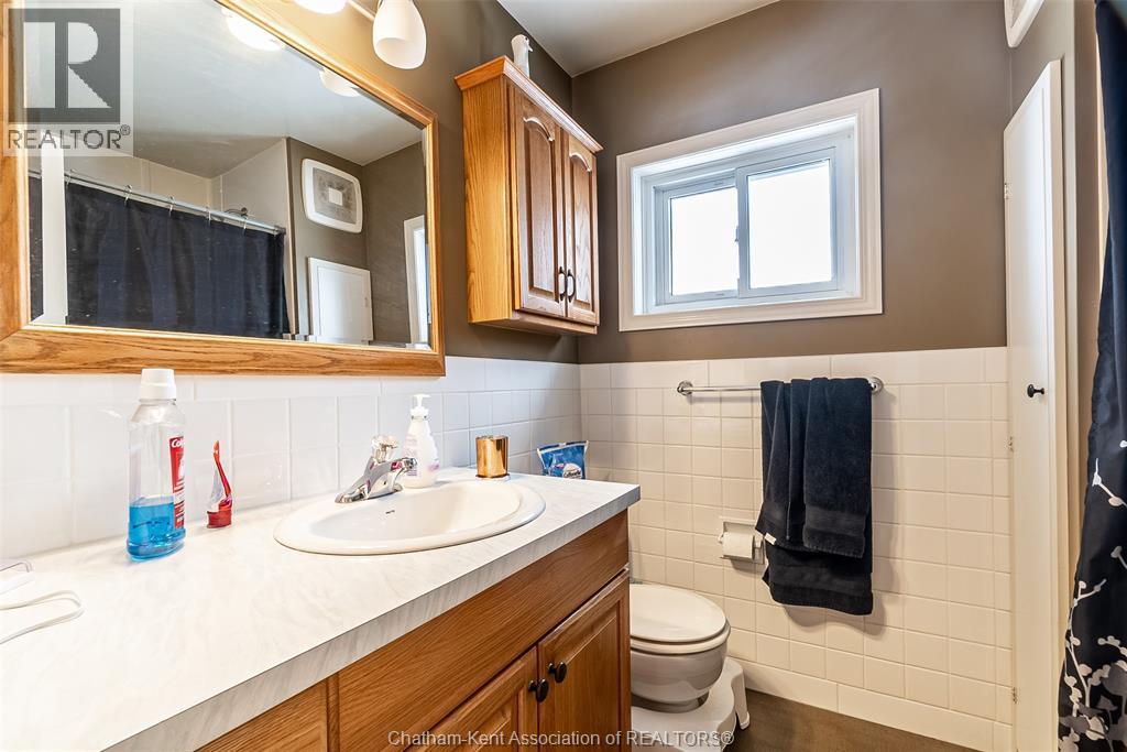 266 Grand AVENUE West - 20