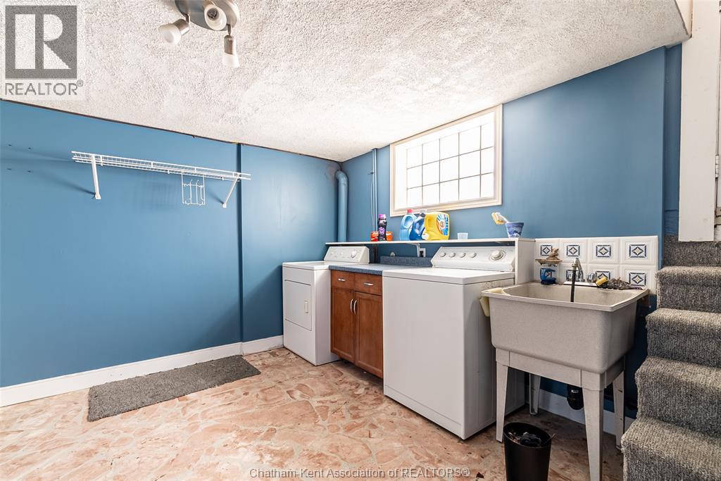 266 Grand AVENUE West - 23