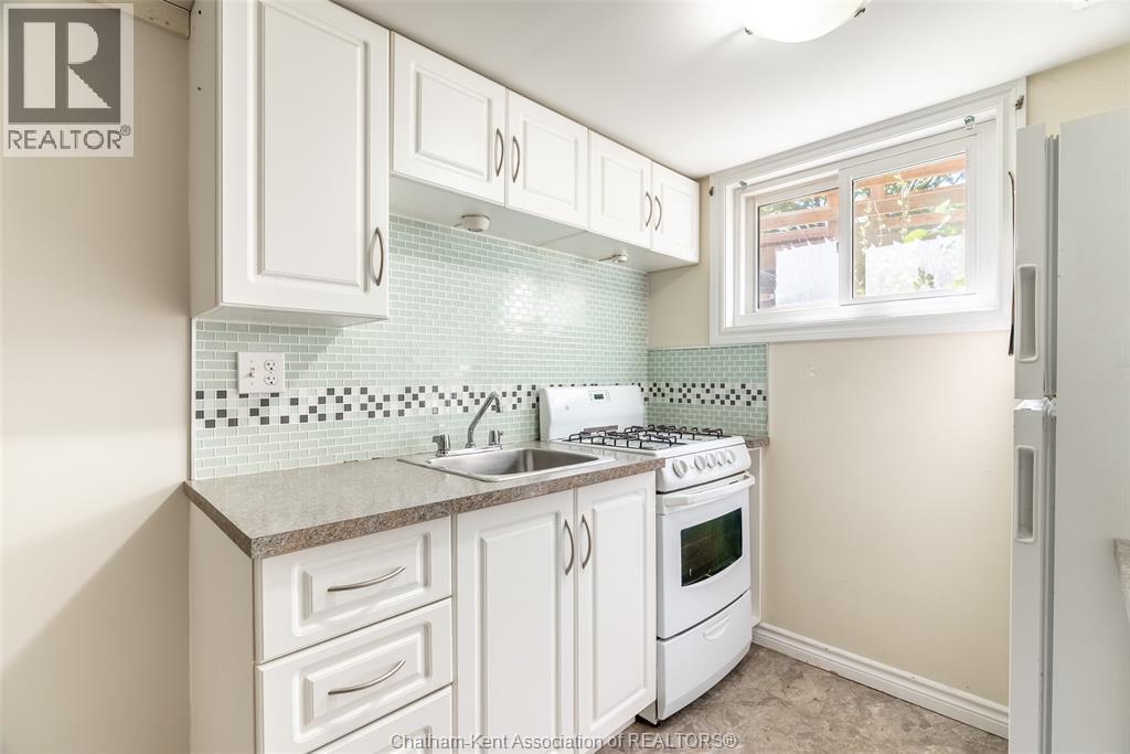 266 Grand AVENUE West - 26