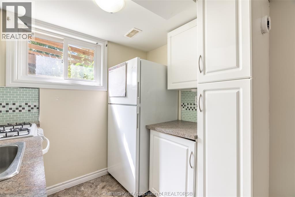 266 Grand AVENUE West - 27