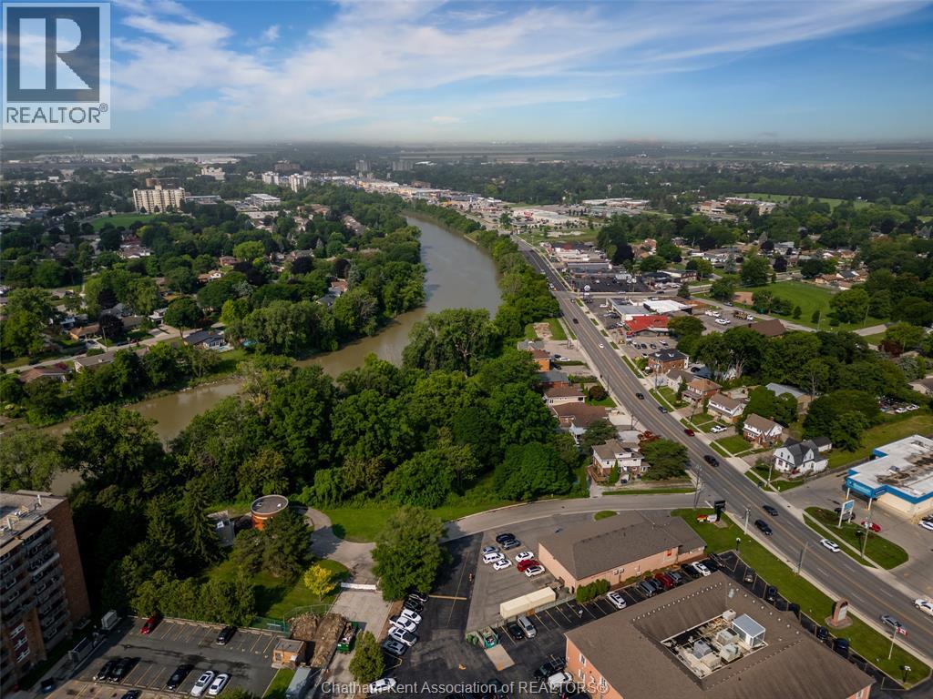 266 Grand AVENUE West - 41