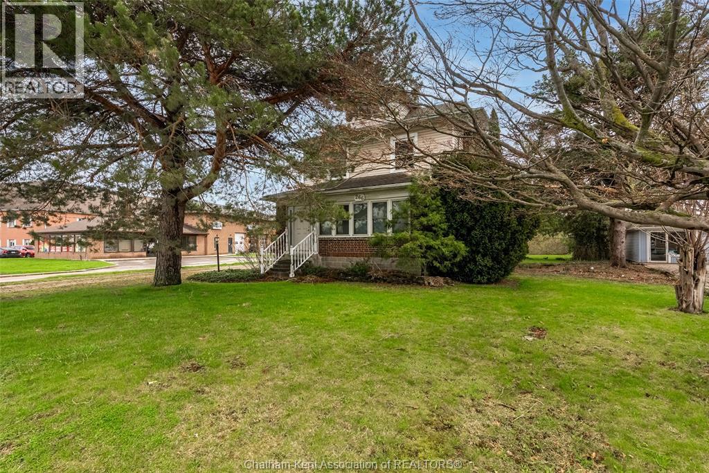 266 Grand AVENUE West - 44