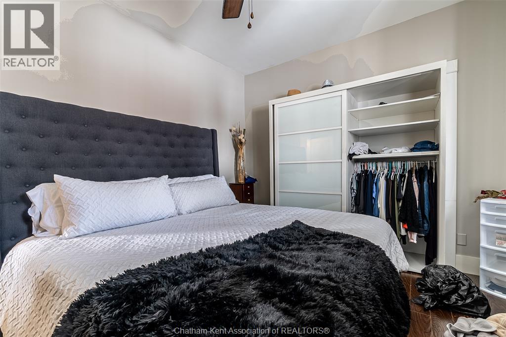 266 Grand AVENUE West - 9