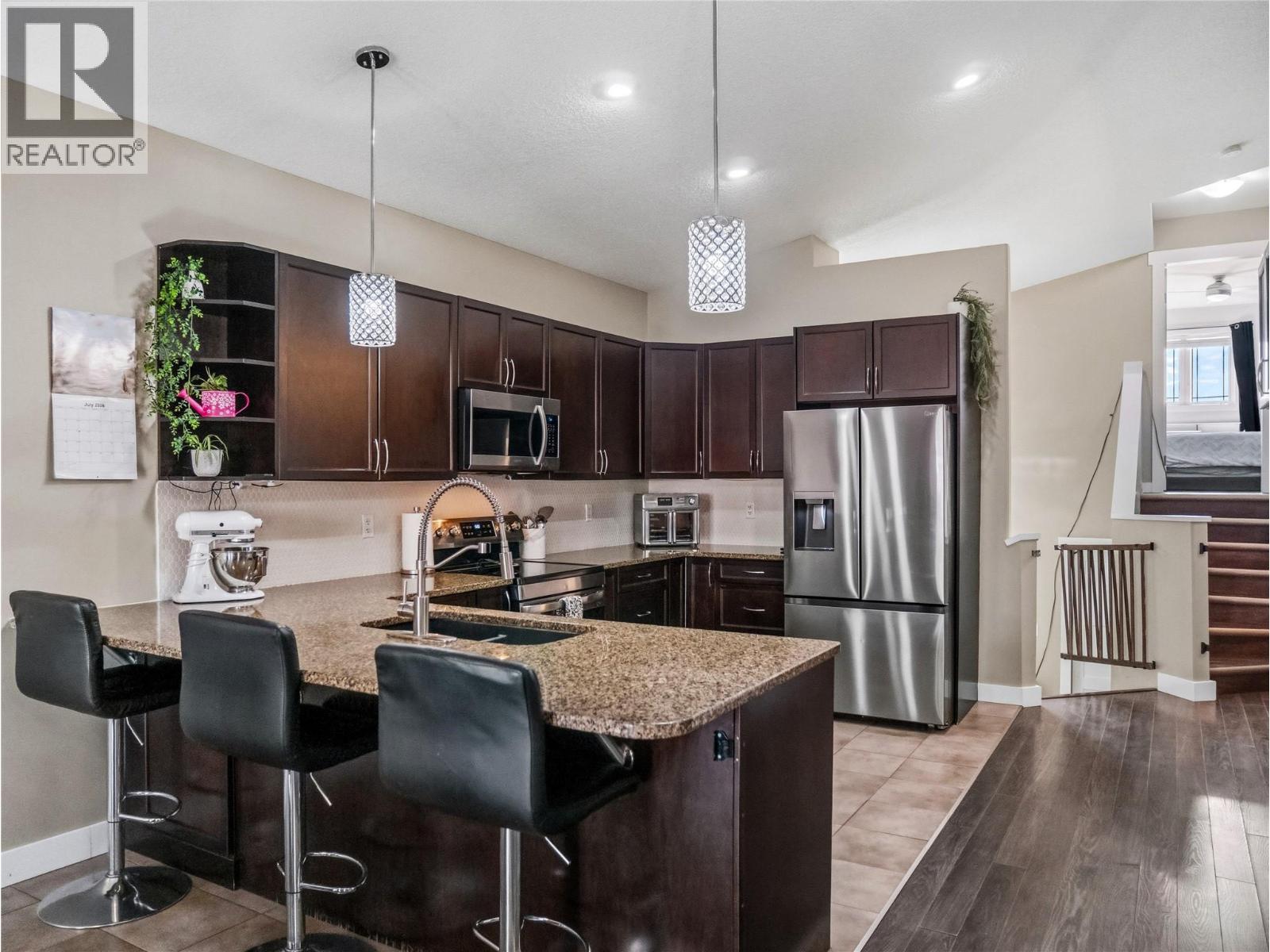 8412 18A Street - Image 26