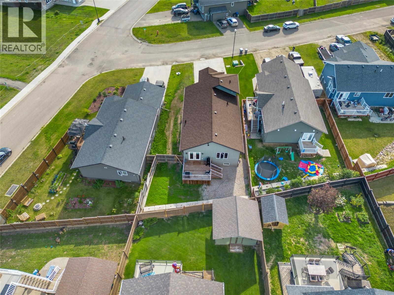 8412 18A Street - Image 4