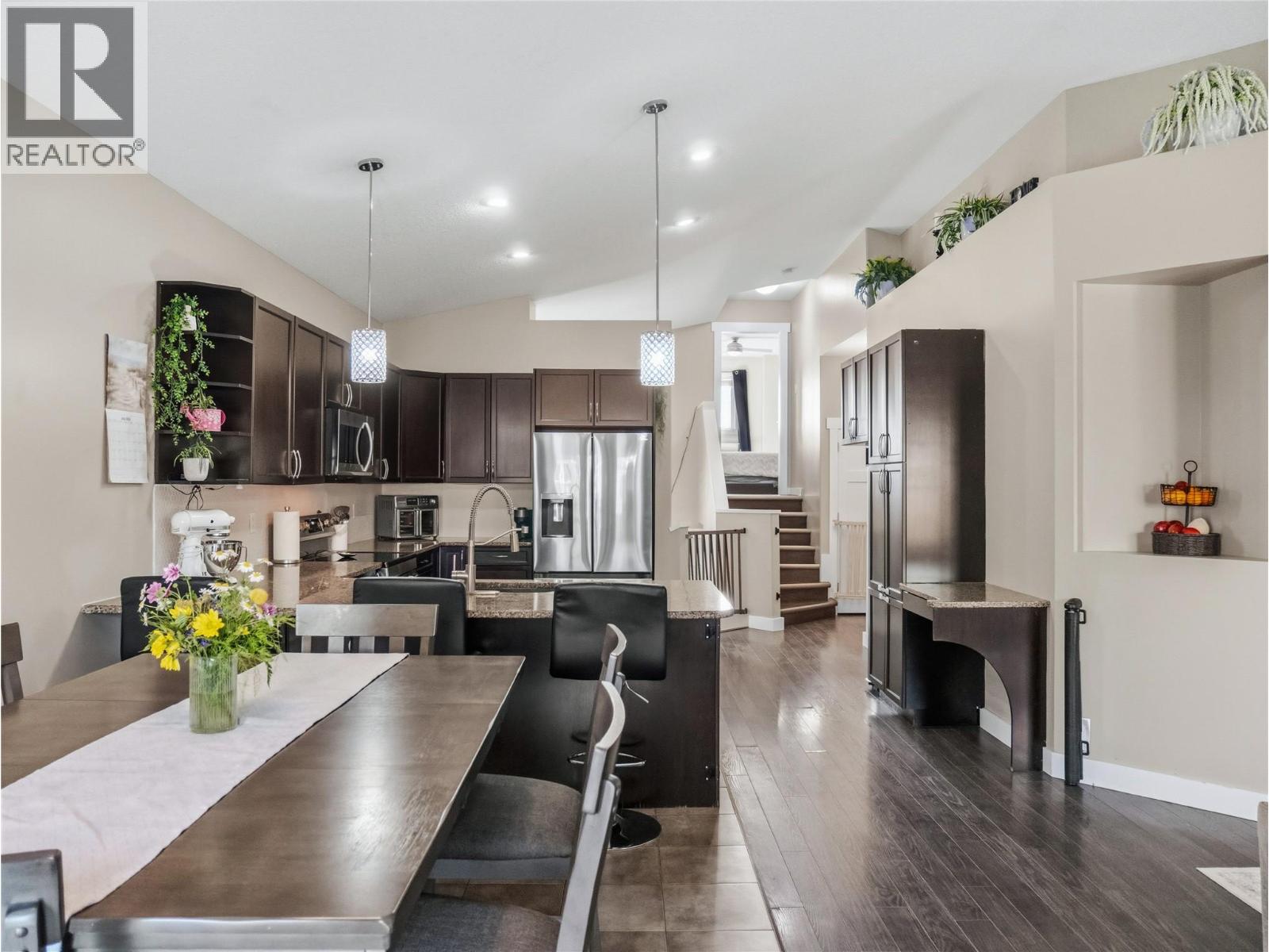 8412 18A Street - Image 32