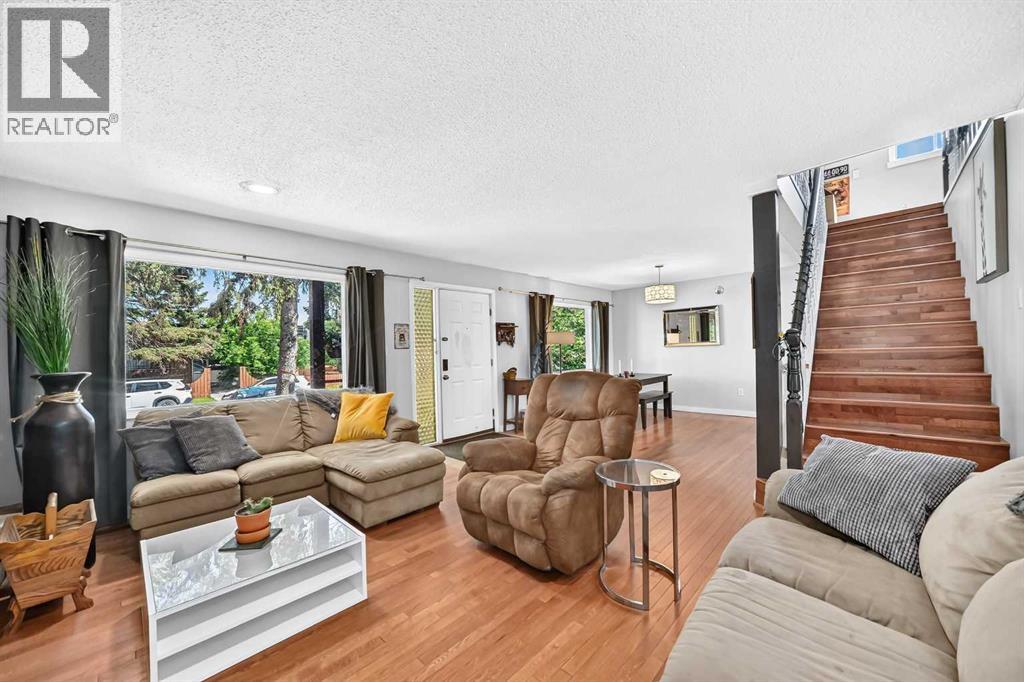 2405 30 Street SW - 10