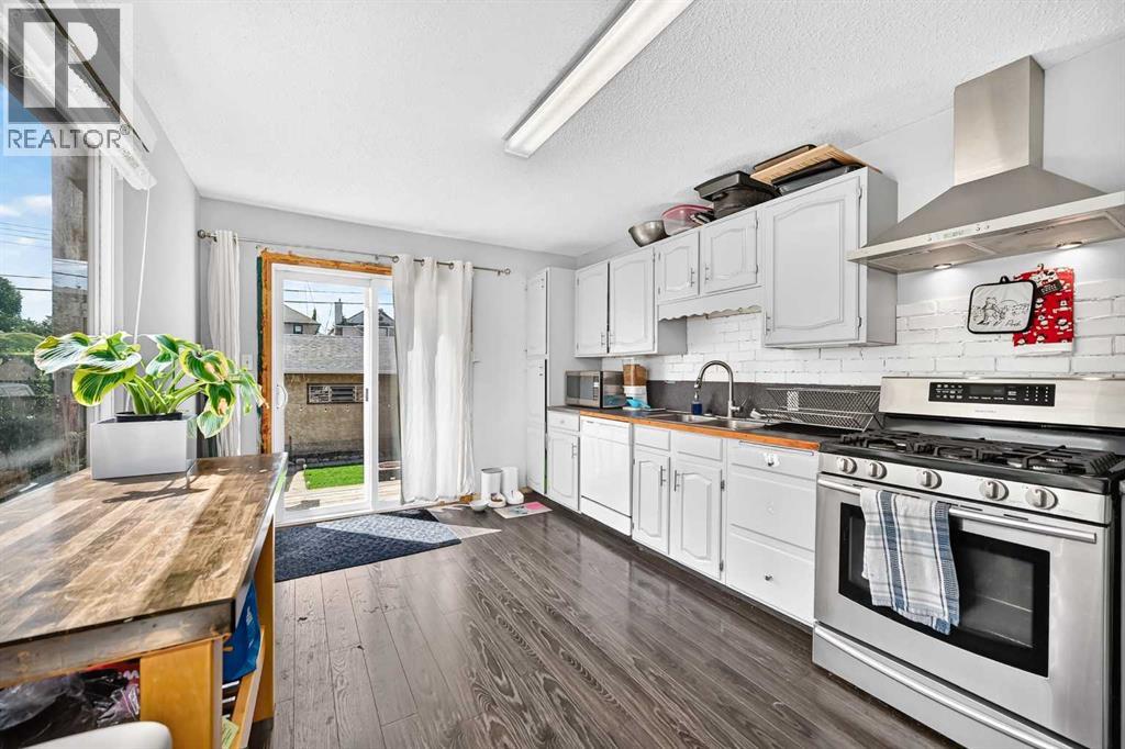 2405 30 Street SW - 14