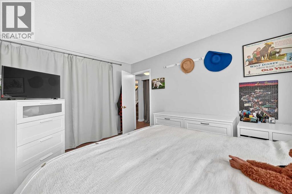 2405 30 Street SW - Image 21