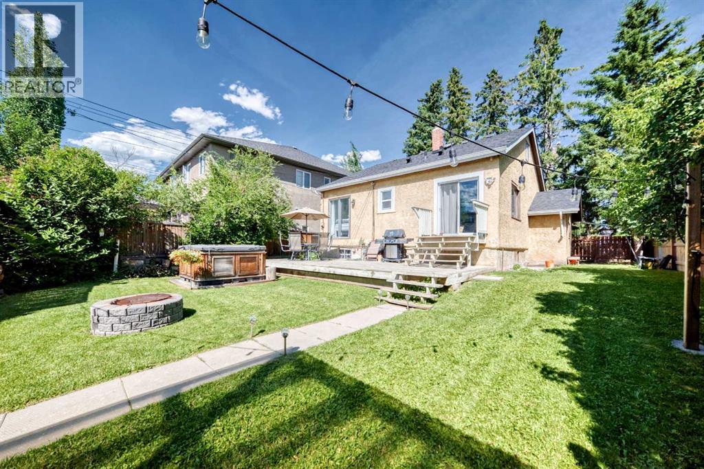 2405 30 Street SW - 42