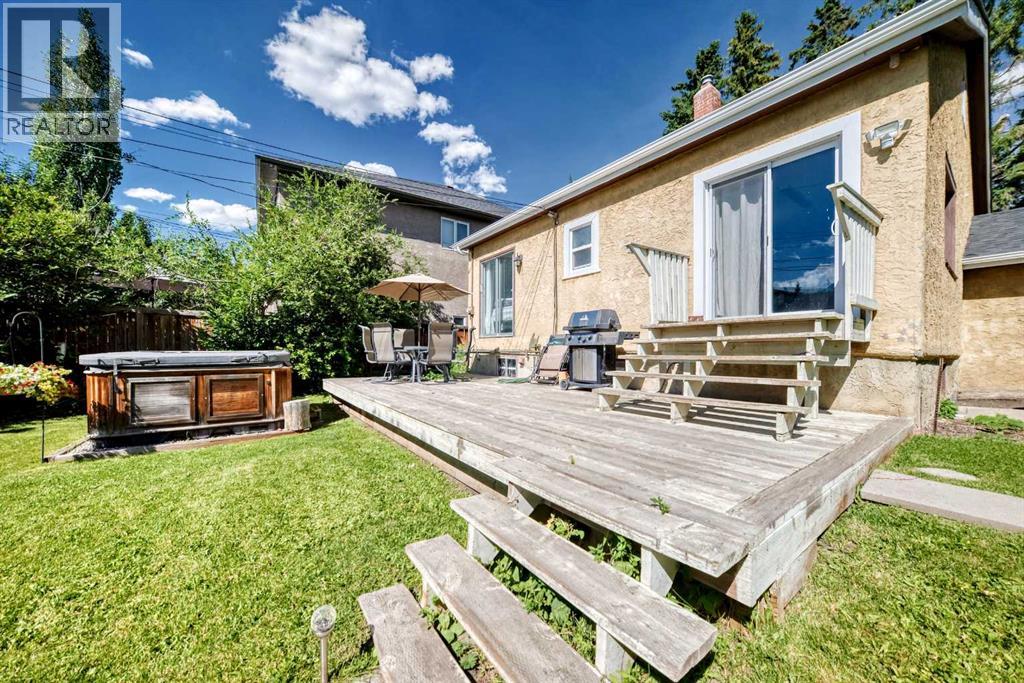 2405 30 Street SW - 46