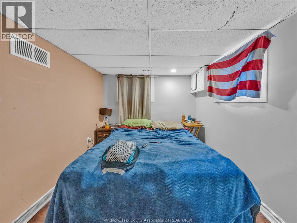527-531 MCEWAN AVENUE - 15