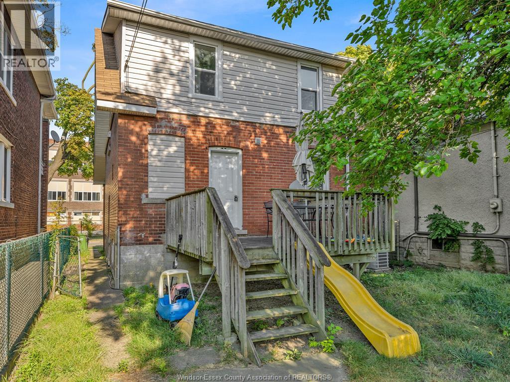 527-531 MCEWAN AVENUE - 17