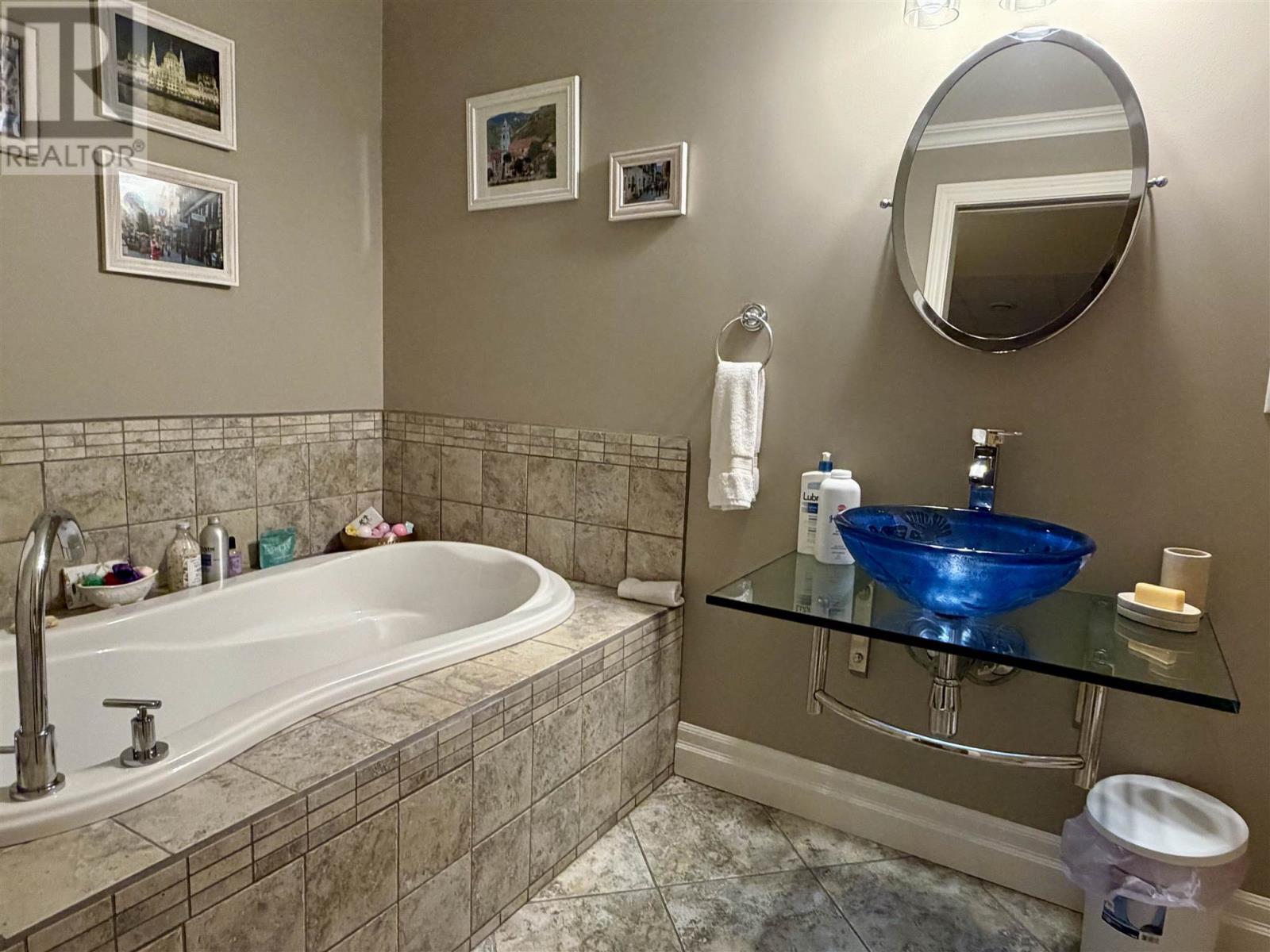 30 Colwill DR - 28