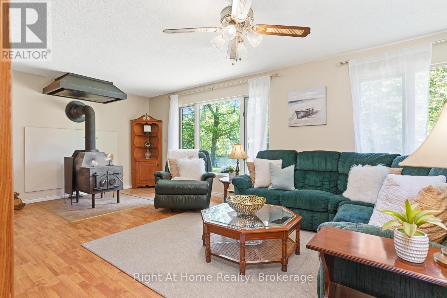 1074 HOLIDAY PARK DRIVE - 21